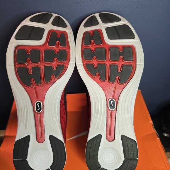 Nike Flyknit Lunar1+ - Picture 7 of 8